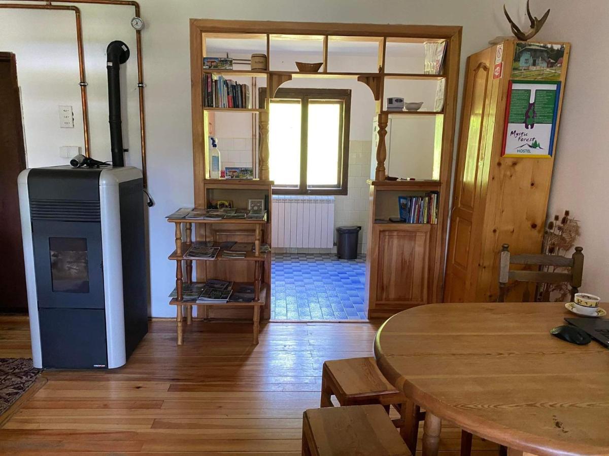 Mystic Forest Hostel Mitrovac Exteriér fotografie